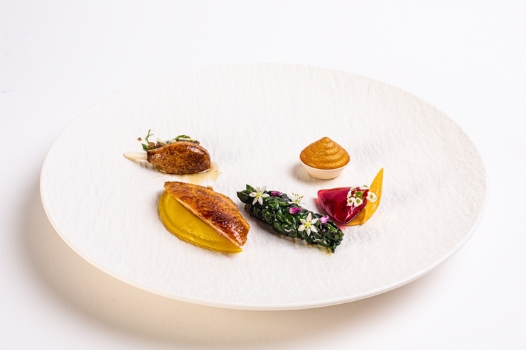 Iepazīsti 54 pavāru konkursa «Bocuse dor Europe 2020» ēdienus no Tallinas - NORVĒĢIJA. Foto: bocusedor.com Iepazīsti 54 pavāru konkursa «Bocuse dor Europe 2020» ēdienus no Tallinas - NORVĒĢIJA. Foto: bocusedor.com 292666