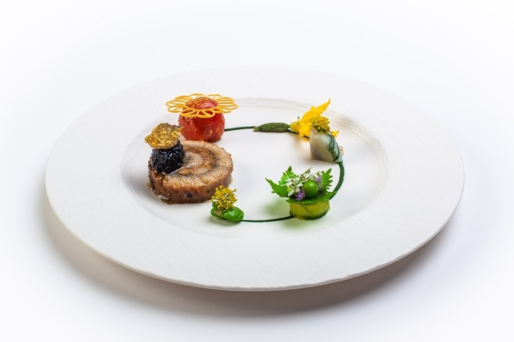 Iepazīsti 54 pavāru konkursa «Bocuse dor Europe 2020» ēdienus no Tallinas - ZVIEDRIJA. Foto: bocusedor.com Iepazīsti 54 pavāru konkursa «Bocuse dor Europe 2020» ēdienus no Tallinas - ZVIEDRIJA. Foto: bocusedor.com 292676