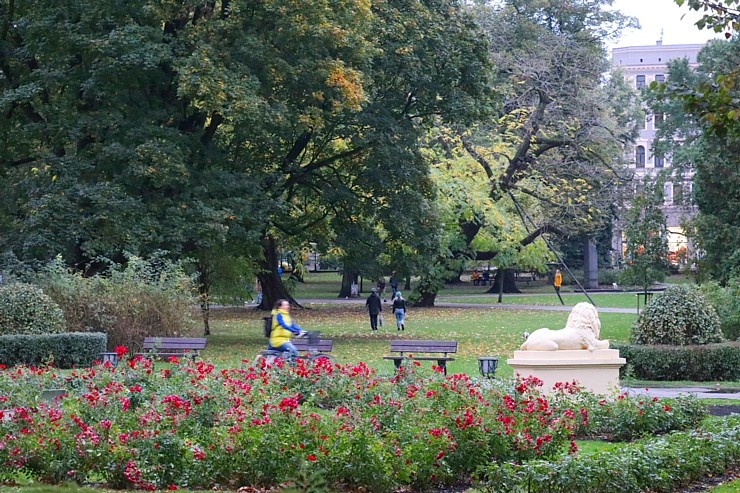 Rīgā atver jaunu augstas klases restorānu «White House» un Travelnews.lv to izgaršo 100 eiro vērtībā Rīgā atver jaunu augstas klases restorānu «White House» un Travelnews.lv to izgaršo 100 eiro vērtībā 292778