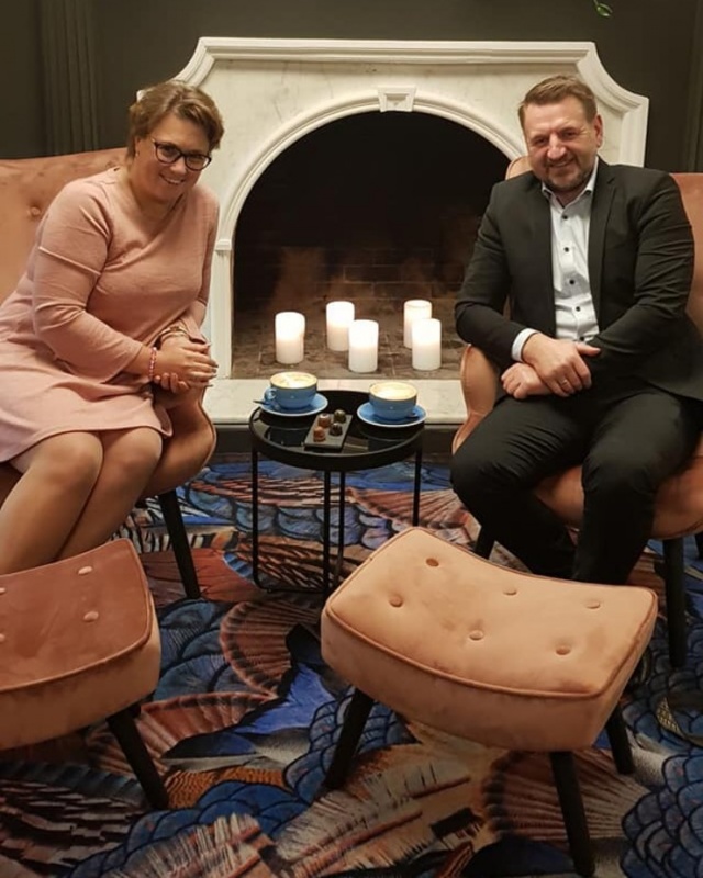 Rīgā atver jaunu augstas klases restorānu «White House» un Travelnews.lv to izgaršo 100 eiro vērtībā Rīgā atver jaunu augstas klases restorānu «White House» un Travelnews.lv to izgaršo 100 eiro vērtībā 292839