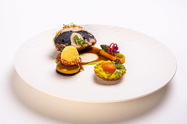 Latvijas pavāra Dināra Zvidriņa dalība Tallinas pavāru konkursā «Bocuse dor Europe 2020». Foto: bocusedor.com Latvijas pavāra Dināra Zvidriņa dalība Tallinas pavāru konkursā «Bocuse dor Europe 2020». Foto: bocusedor.com 292870
