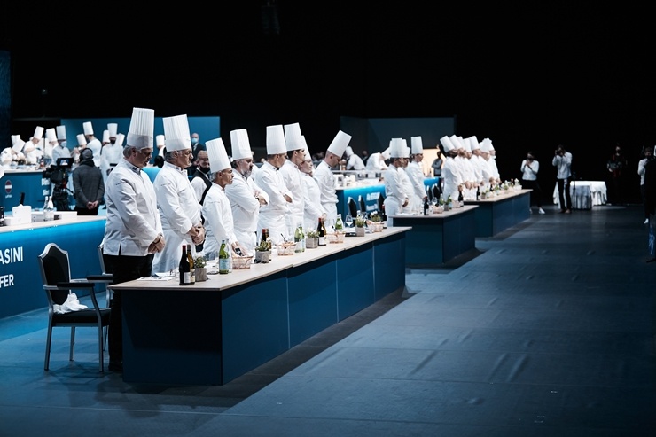 Latvijas pavāra Dināra Zvidriņa dalība Tallinas pavāru konkursā «Bocuse dor Europe 2020». Foto: bocusedor.com Latvijas pavāra Dināra Zvidriņa dalība Tallinas pavāru konkursā «Bocuse dor Europe 2020». Foto: bocusedor.com 292915