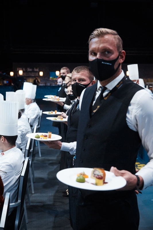 Latvijas pavāra Dināra Zvidriņa dalība Tallinas pavāru konkursā «Bocuse dor Europe 2020». Foto: bocusedor.com Latvijas pavāra Dināra Zvidriņa dalība Tallinas pavāru konkursā «Bocuse dor Europe 2020». Foto: bocusedor.com 292923