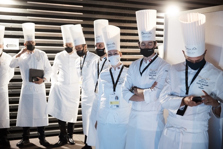 Latvijas pavāra Dināra Zvidriņa dalība Tallinas pavāru konkursā «Bocuse dor Europe 2020». Foto: bocusedor.com Latvijas pavāra Dināra Zvidriņa dalība Tallinas pavāru konkursā «Bocuse dor Europe 2020». Foto: bocusedor.com 292932