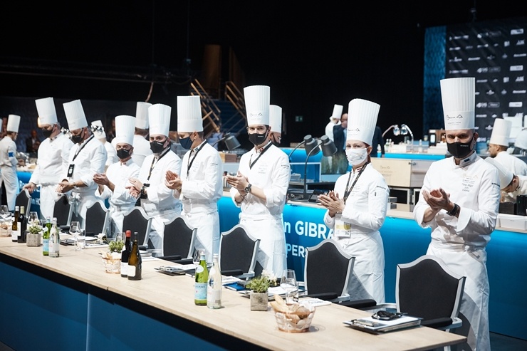Latvijas pavāra Dināra Zvidriņa dalība Tallinas pavāru konkursā «Bocuse dor Europe 2020». Foto: bocusedor.com Latvijas pavāra Dināra Zvidriņa dalība Tallinas pavāru konkursā «Bocuse dor Europe 2020». Foto: bocusedor.com 292937
