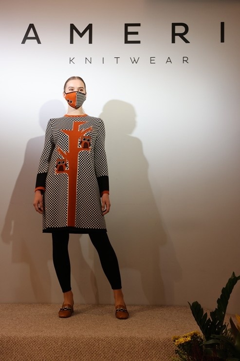 No 27. līdz 31.oktobrim tiek aizvadīta Rīgas modes nedēļa «Riga Fashion Week». Foto: Arkady Gluhih No 27. līdz 31.oktobrim tiek aizvadīta Rīgas modes nedēļa «Riga Fashion Week». Foto: Arkady Gluhih 293375