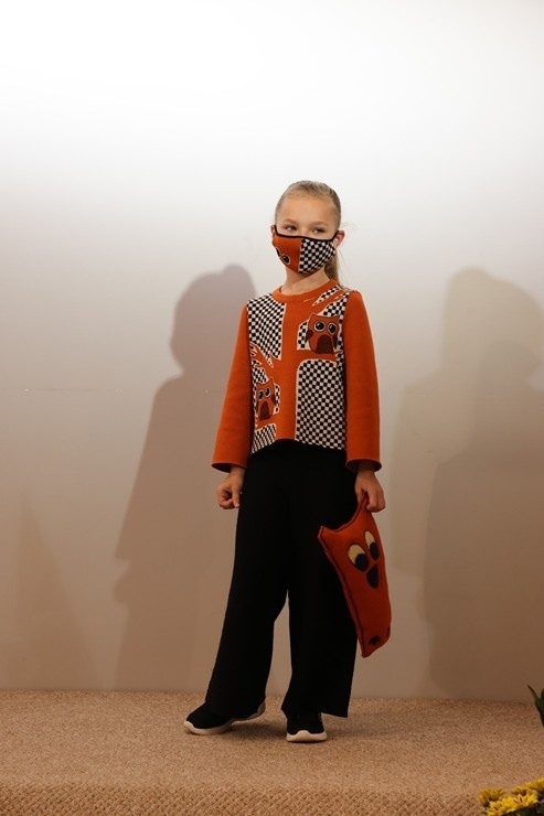 No 27. līdz 31.oktobrim tiek aizvadīta Rīgas modes nedēļa «Riga Fashion Week». Foto: Arkady Gluhih No 27. līdz 31.oktobrim tiek aizvadīta Rīgas modes nedēļa «Riga Fashion Week». Foto: Arkady Gluhih 293376