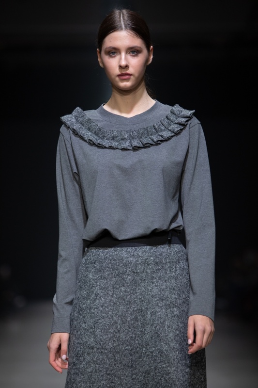 Rīgas modes nedēļa «Riga Fashion Week» piedāvā jauniešu apģērbu kolekciju NATALIJA JANSONE. Foto: Mark Litvyakov Rīgas modes nedēļa «Riga Fashion Week» piedāvā jauniešu apģērbu kolekciju NATALIJA JANSONE. Foto: Mark Litvyakov 293477