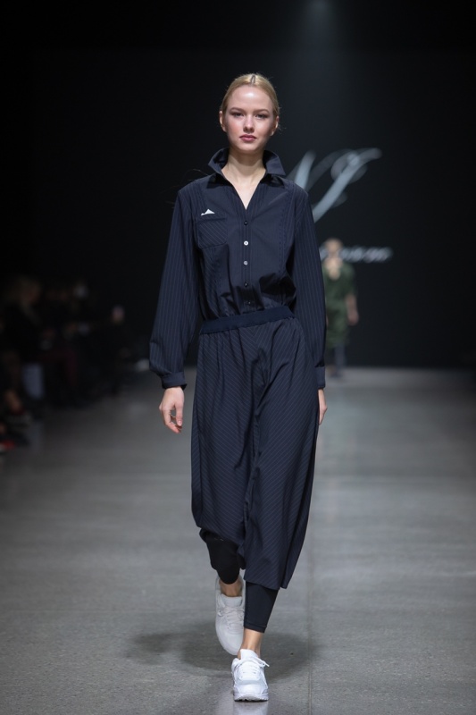 Rīgas modes nedēļa «Riga Fashion Week» piedāvā jauniešu apģērbu kolekciju NATALIJA JANSONE. Foto: Mark Litvyakov Rīgas modes nedēļa «Riga Fashion Week» piedāvā jauniešu apģērbu kolekciju NATALIJA JANSONE. Foto: Mark Litvyakov 293494