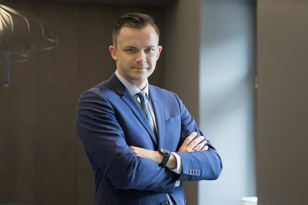 LIELĀ INTERVIJA: Esam ciemos pie viesnīcas «Pullman Riga Old Town» ģenerāldirektora Valda Vanadziņa