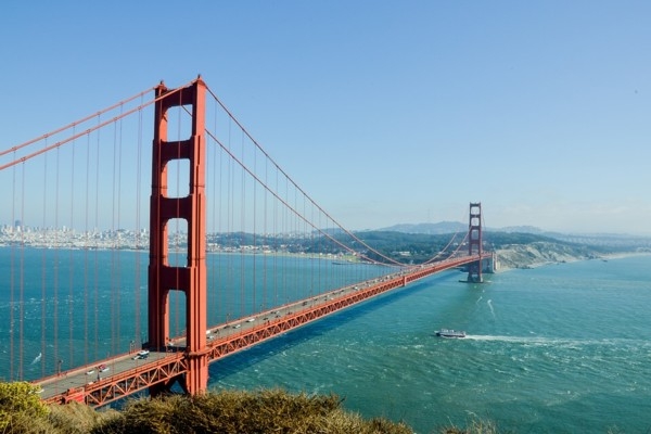 19. oktobris vēsturē: Par slavenā Sanfrancisko «Golden Gate» tilta šķērsošanu sāk naudu iekasēt tikai vienā virzienā