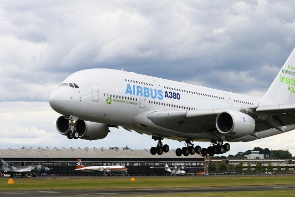 18. janvāris vēsturē: Iepazīstina ar «A380» prototipu