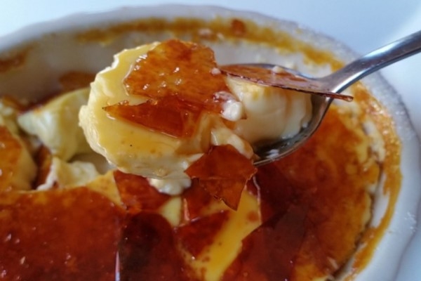 27. jūlijs vēsturē: Atzīmē Crème Brûlée dienu