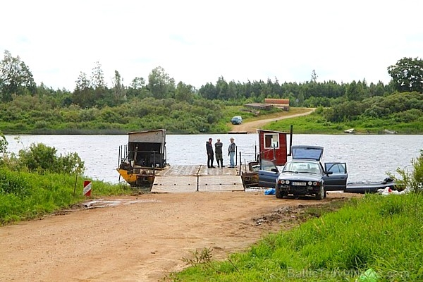 Video: Dignājas pārceltuve pāri Daugavai atsāk sezonu, lai savienotu Latgali ar Sēliju