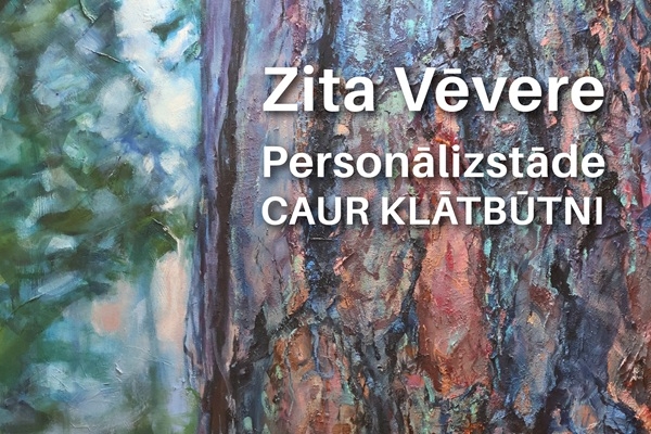 Jelgava: Tornī skatāma Zitas Vēveres personālizstāde «Caur klātbūtni»