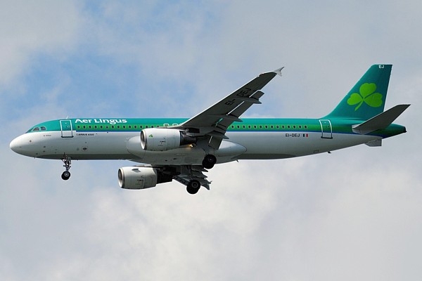 Īrijas lidsabiedrība «Aer Lingus» pieķer zagļus Mančestras lidostā