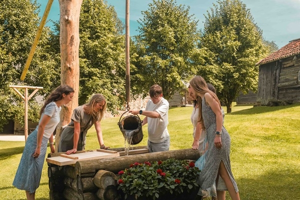 Alūksne aicina uz «Pļaujas svētkiem Ottesmuižā»