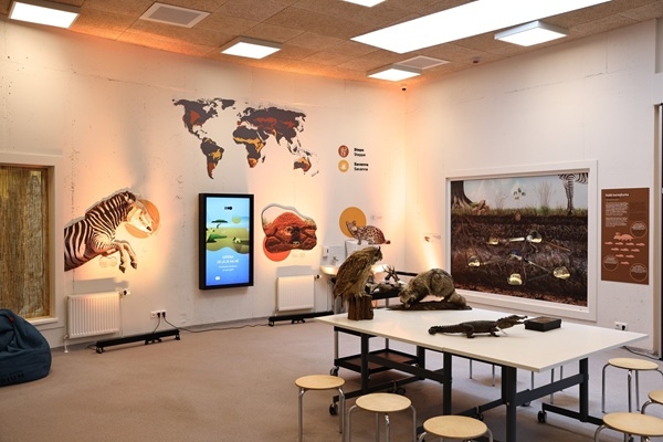 Rīga ZOO atzīmē gada jubileju Vides izglītības centram «Zinarium»