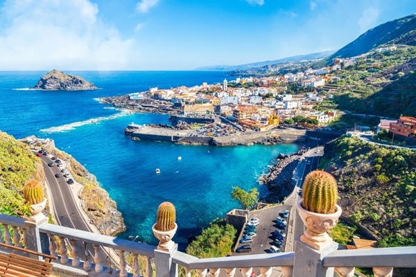 Tenerife vai Grankanārija: kuru Kanāriju salu izvēlēties vasarīgam ceļojumam ziemā