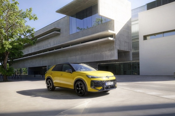 Stilīgākais pilsētas SUV – jaunais «Volkswagen T-Roc» jau pieejams pasūtījumiem Latvijā