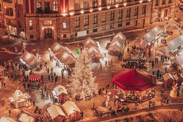 Vecrīgas Ziemassvētku tirdziņš darbu sāks 28. novembrī