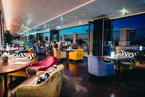 Restorāna un bāra «Stage22» vīna karte pelna starptautisko atzinību