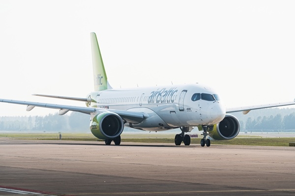 Latvijas pilsētu vārdos nosauktas 16 «airBaltic» lidmašīnas