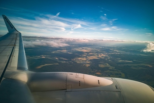 «Ryanair» izveido jaunu platormu ceļojumu aģentūrām