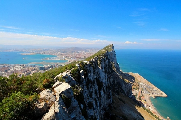 4. augusts vēsturē: Gibraltārs pāriet britu kontrolē