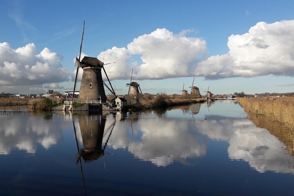 Kinderdijk–Elshout dzirnavu tīkls Nīderlandē