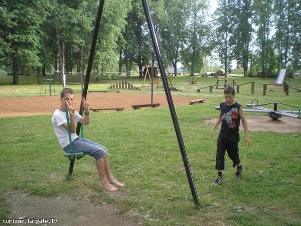 Ezermalas-parks Ezermalas parks