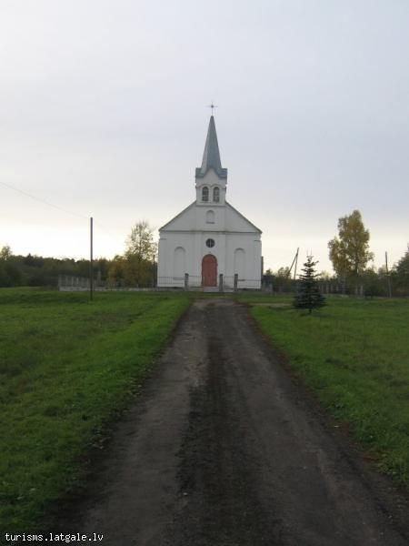 Eglaines-katolu-baznica Eglaines katoļu baznīca