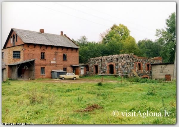 Kamenecas-dzirnavas Kameņecas dzirnavas