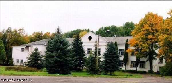 Kamenecas-muizas-komplekss Kameņecas muižas komplekss