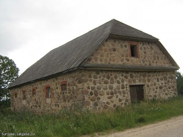 Magazinas-klets Magazīnas klēts