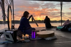 Saulgriežu rīts ar skaņas meditāciju