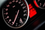 Igaunija saskaras ar problēmām, iekasējot autonodokli